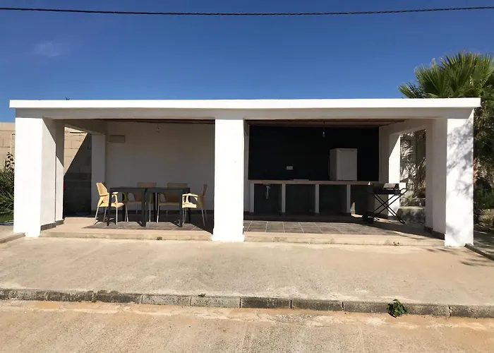 בית נופש En Conil, Descansa Y Disfruta Bbq Aire Piscina Parking קוניל דה לה פרונטרה